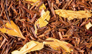 rooibos-caramel-toffee-feuilles